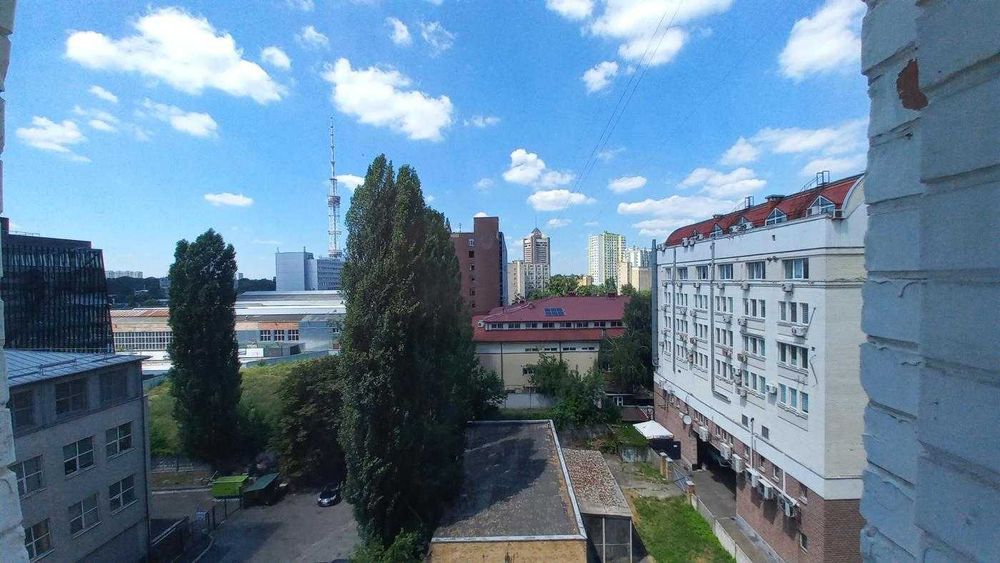 Юрія Іллєнка 83Д, м Дорогожичі , сучасна 1к, можна з маленьким улюбленцем