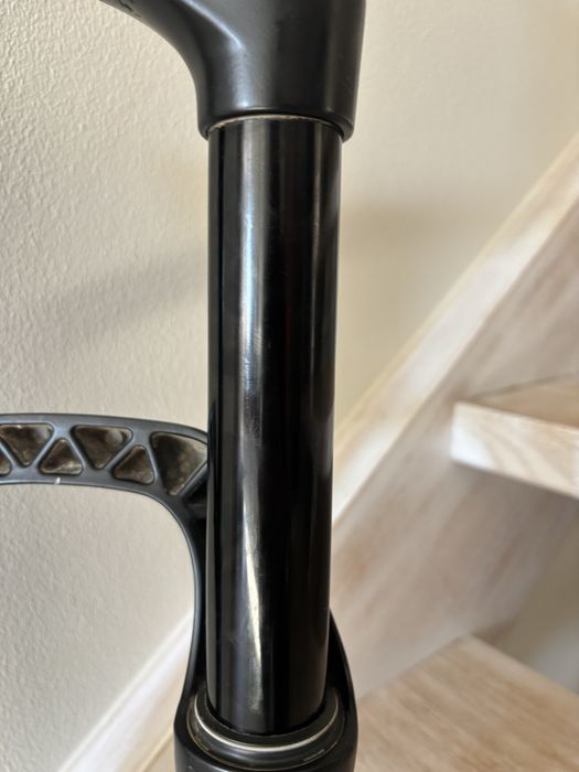 Sprzedam amortyzator rock shox