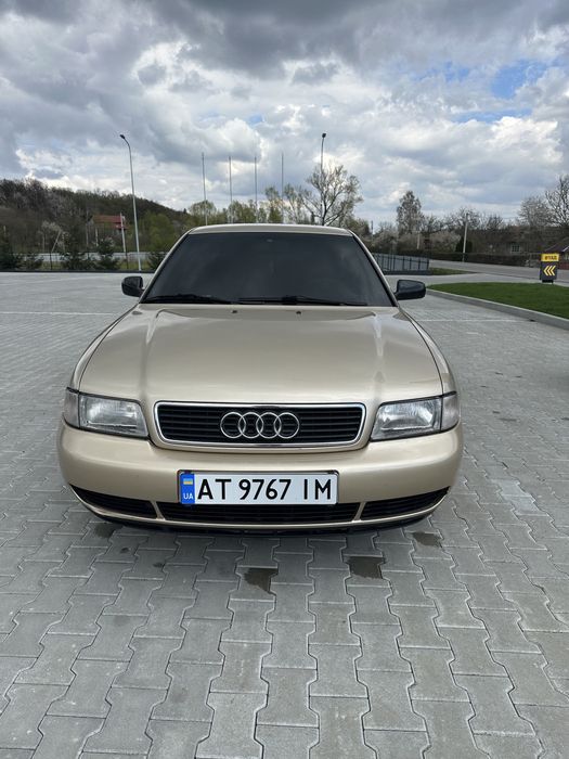Audi A4 1996 1.6 бензин