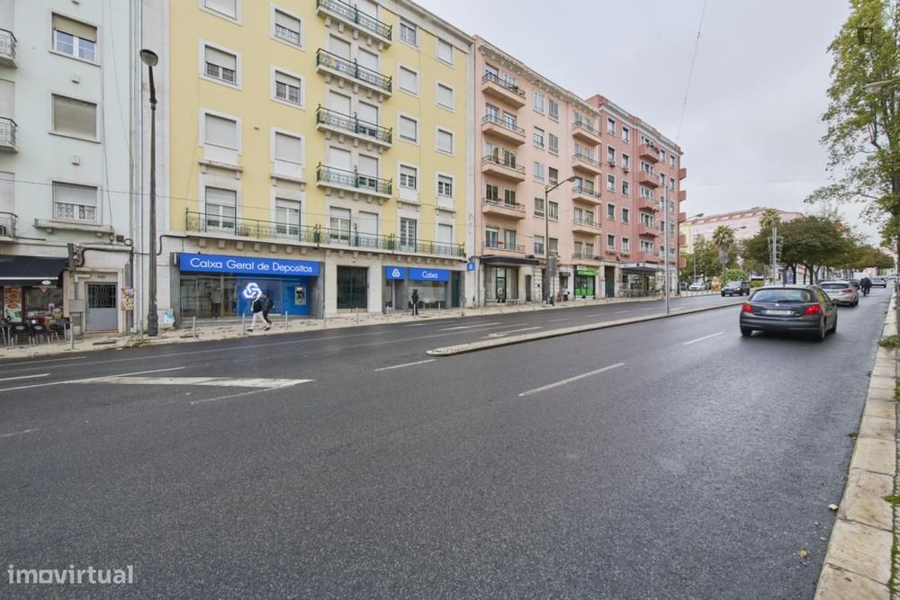 Quarto - localizado em Alameda Lisbon