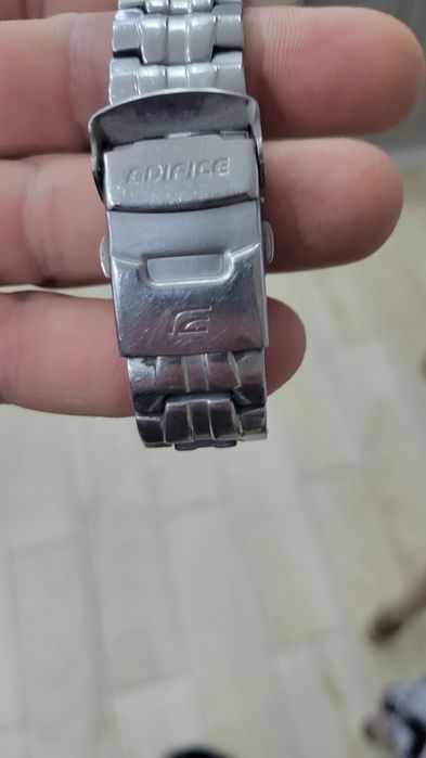 Часи Casio Edifice.