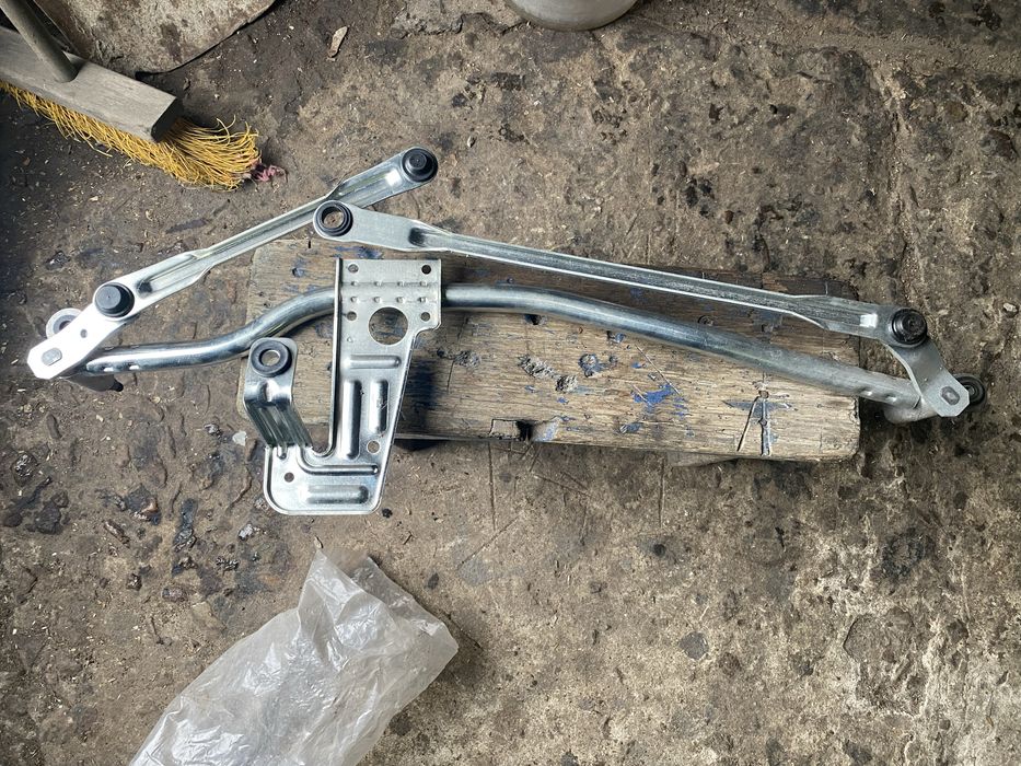 Трапеція двірників Пежо Босер Сітроєн Джампер