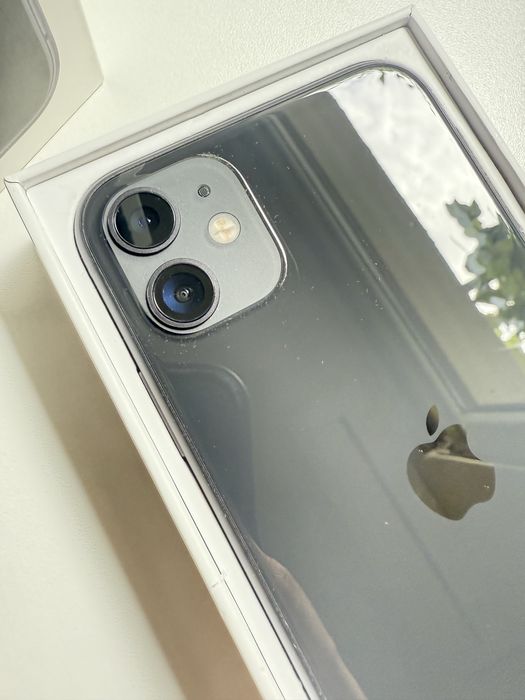 Sprzedam iPhone 11 64GB