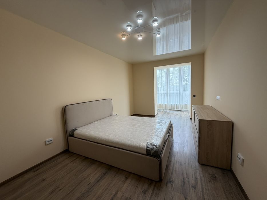 Продається простора 3 кім квартира біля Епіцентру.