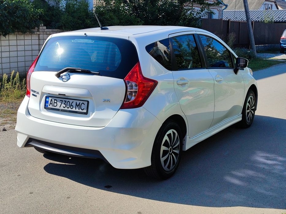 Продам Nissan Note Versa 1.6 газ/бенз