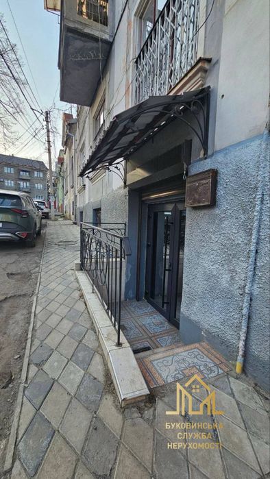 Продаж комерції по вул. Сімовича