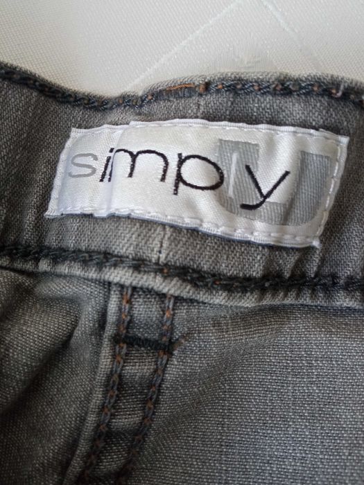Simple damskie spodnie jeans r 54/26 pas 112-122cm
