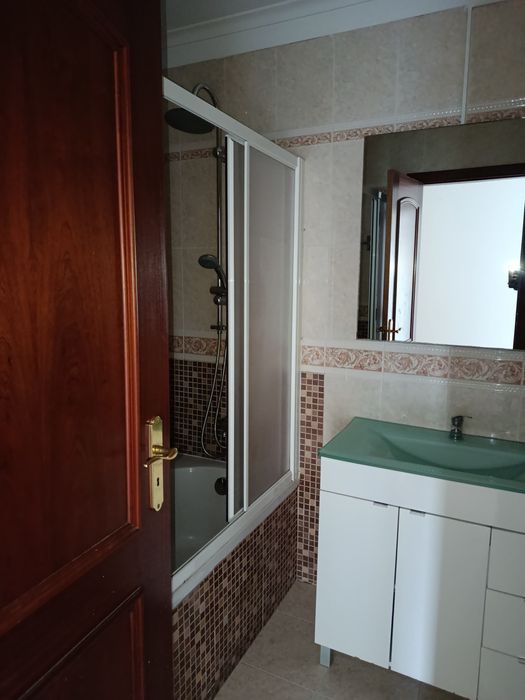 Quarto  Cavaleira MemMartins | Aceitamos crianças | Despesas incluídas