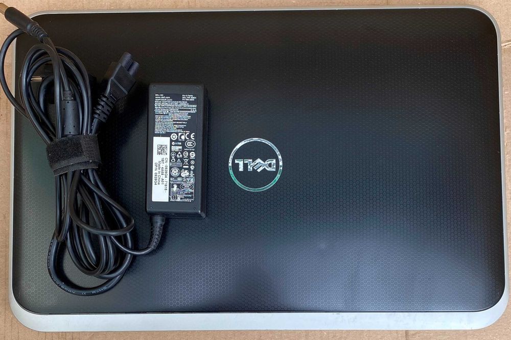 Ноутбук Dell Inspiron 7720 i5-3210M RAM 8Gb HDD 750Gb GeForce 650M 2Gb