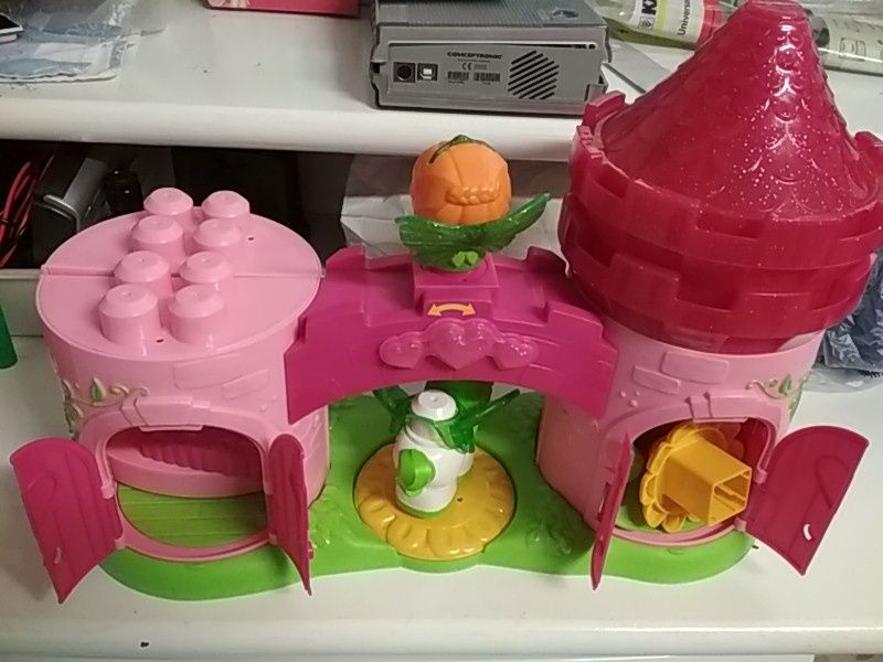 Castelo desmontável de princesa (legos)