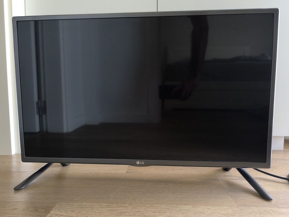 Televisão LG 32LF5800 sem imagem, apenas som
