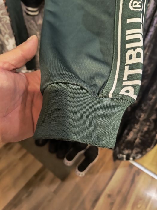 Nowe spodnie dresowe