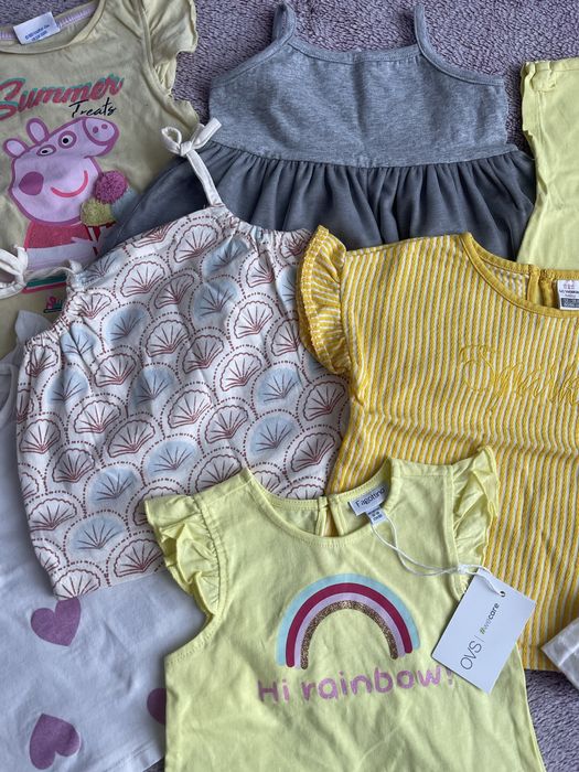 Набір футболочок для дівчинки вік від 3-6м до 18місяців