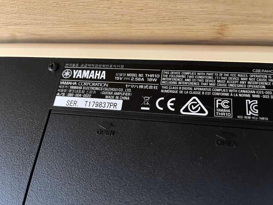 Amplificador Yamaha THR10