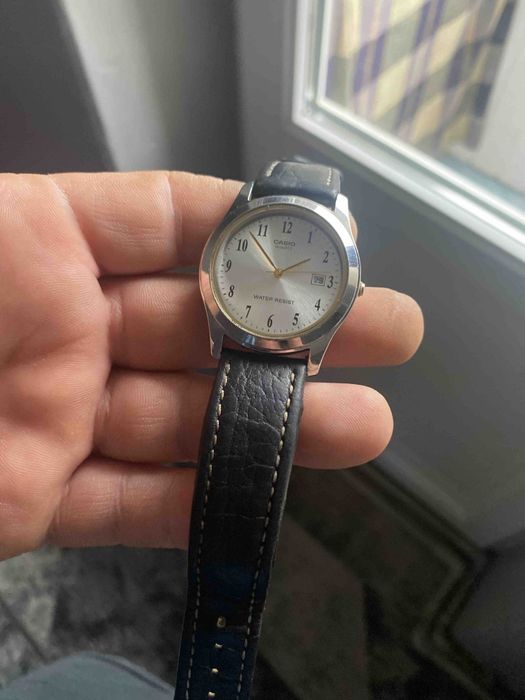 Годинник casio. Стан гарний.