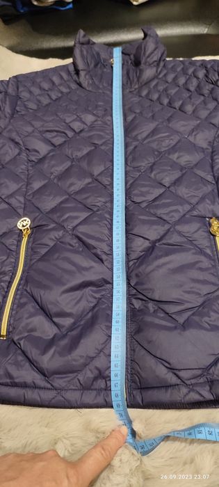 Granatowa wpadająca w śliwkę , kórtka damska pikowana Michael Kors