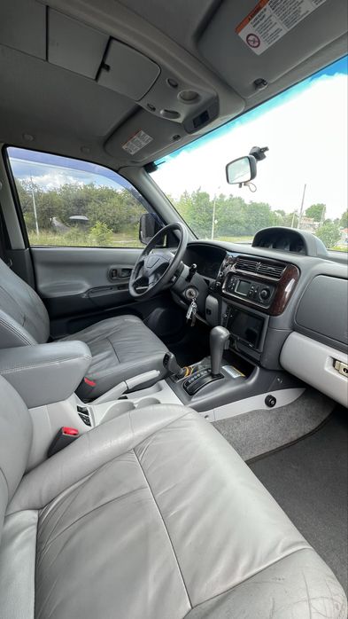 Mitshubishi PAJERO SPORT