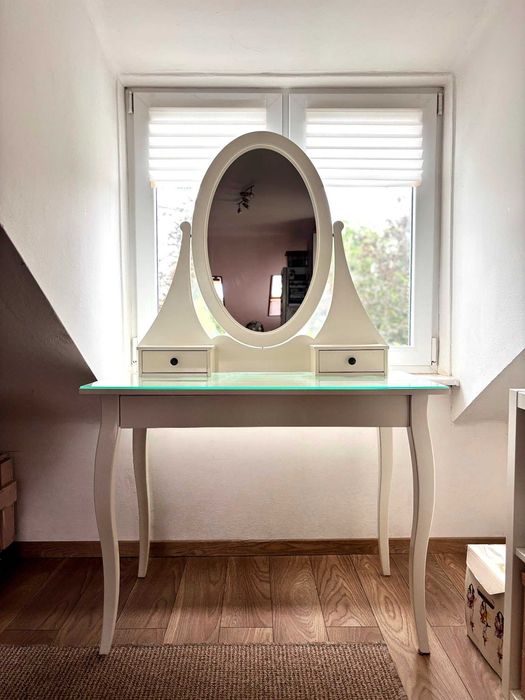 Toaletka IKEA HEMNES - biała z lustrem i szybą na blacie