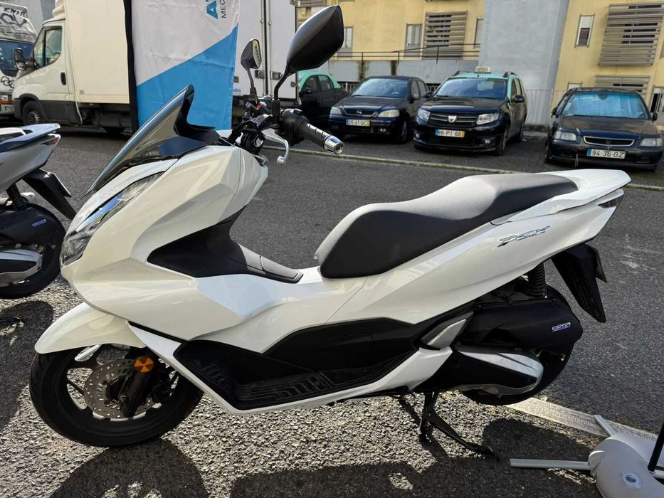 PCX HONDA 2021 - 06 meses de garantia