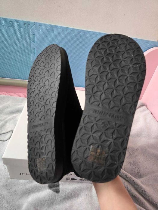 Buty botki  damskie zimowe, ocieplane 39 czarne