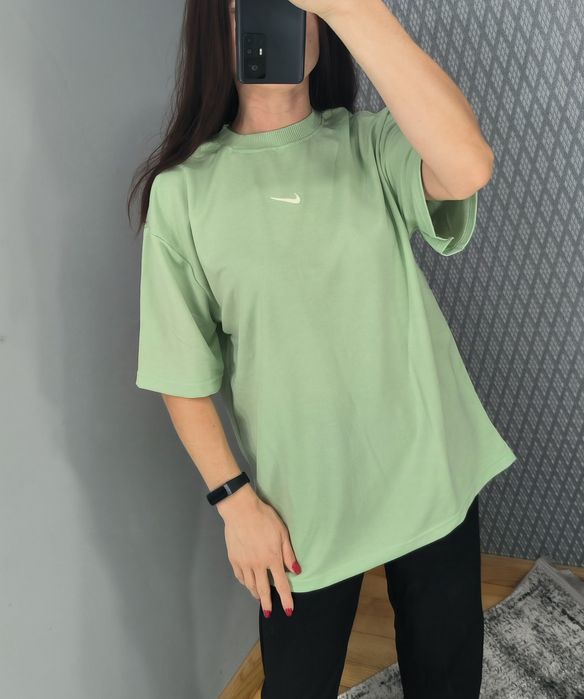 Футболка Nike ідеальний стан