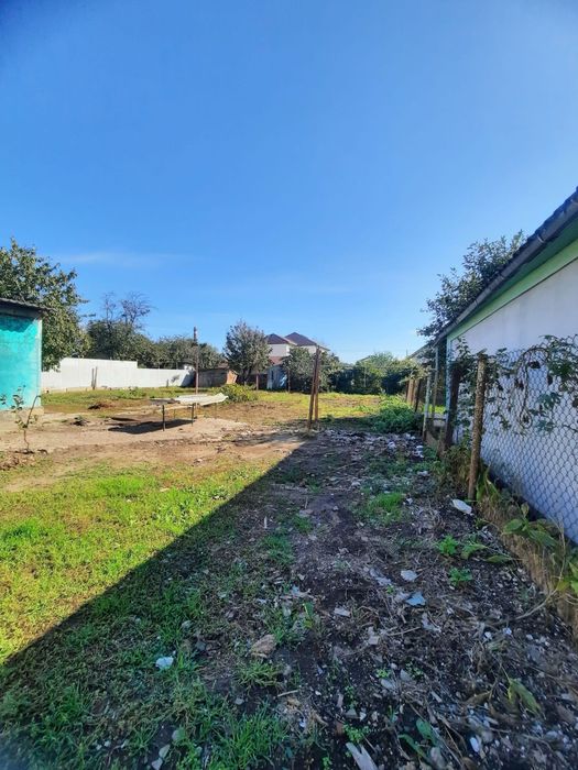 У продажу будинок з земельною ділянкою у м.Чорноморськ