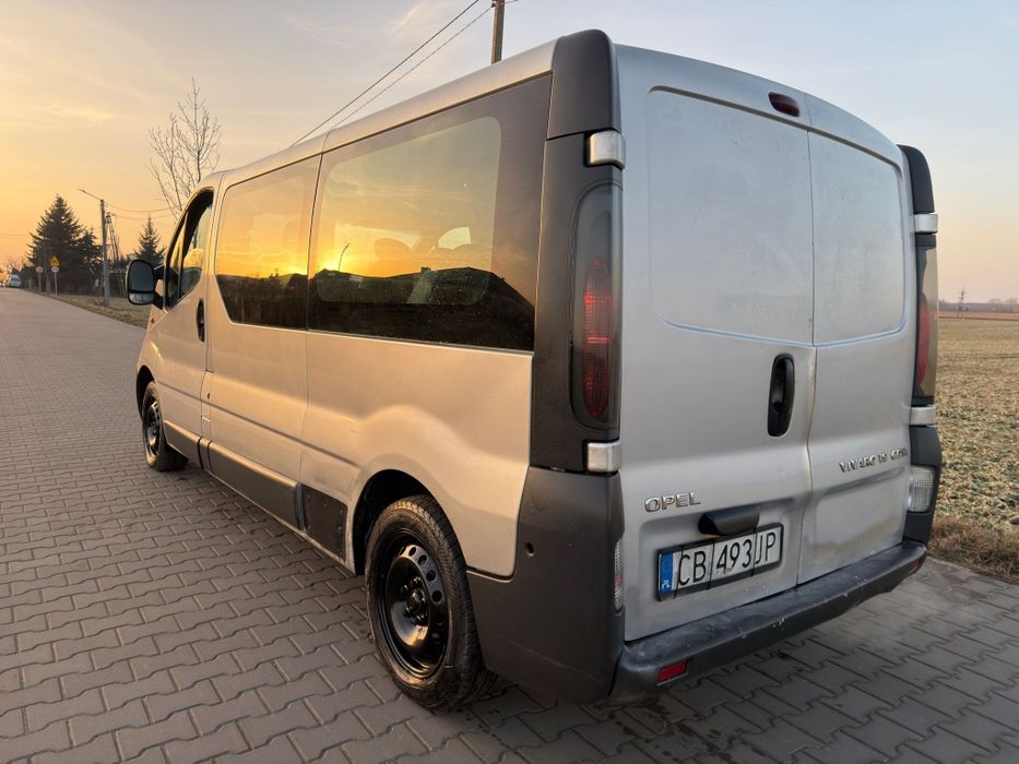 Opel Vivaro 1.9D 2005r, 9 osobowy klimatyzacja