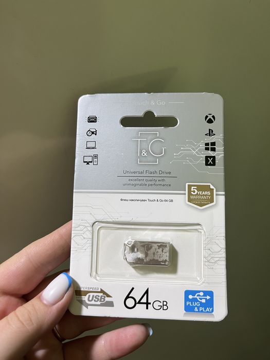 USB-флеш-накопичувач T&G Touch & Go.  Ємність: 64 ГБ.