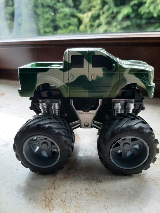 Samochód monster truck autko dla dzieci