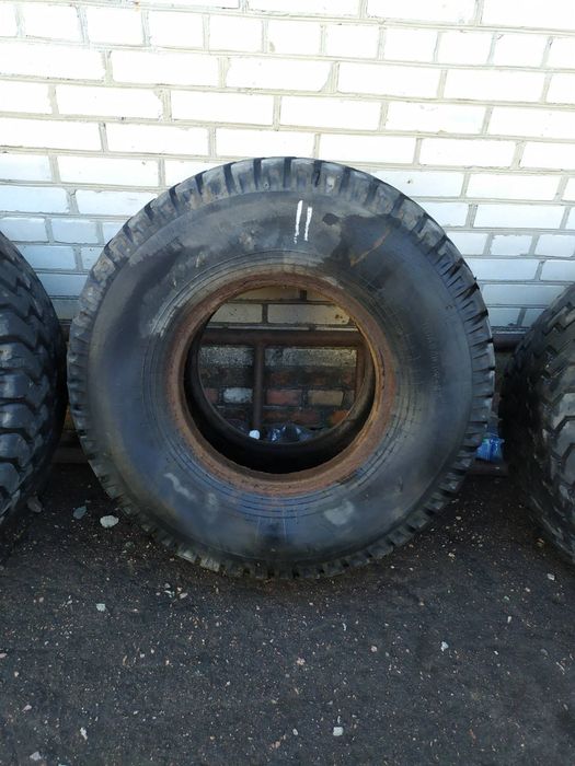 Продам шины, диски и камеры для ПТС-9