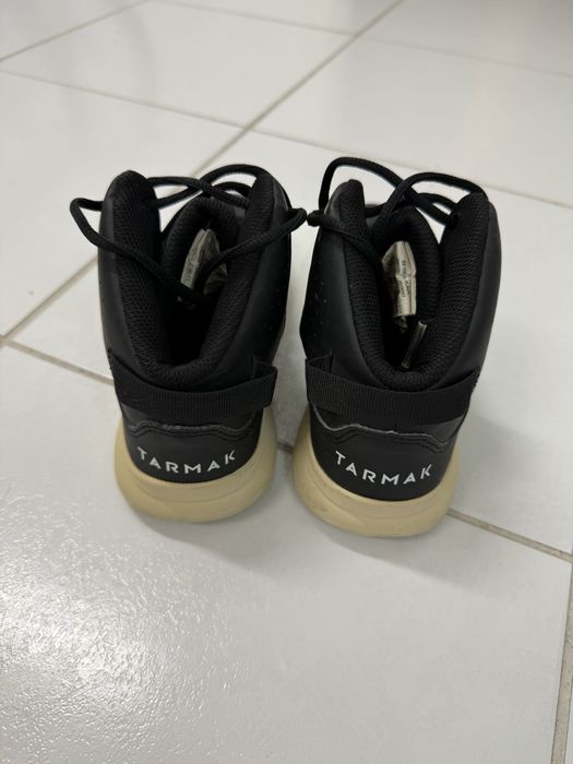Botas de basquetebol de criança, nível principiante, tamanho 36, pretos, marca Tarmak