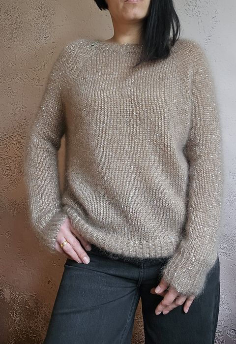 В'язаний джемпер. Ручна робота