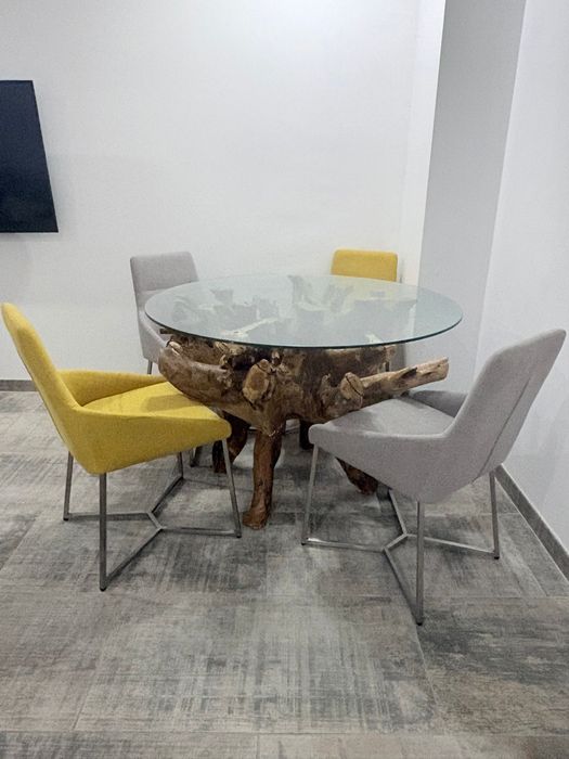 Vendo Mesa  de sala ou exterior