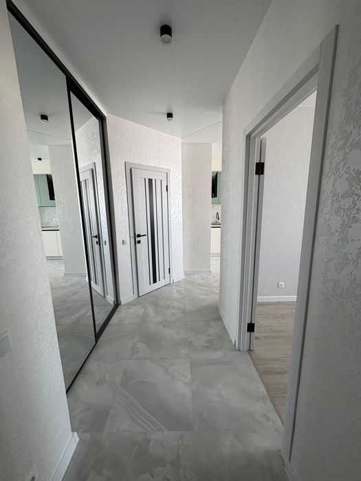 Продам 1комн.квартиру 40 м² на Сахарова ремонт, мебель, техника .