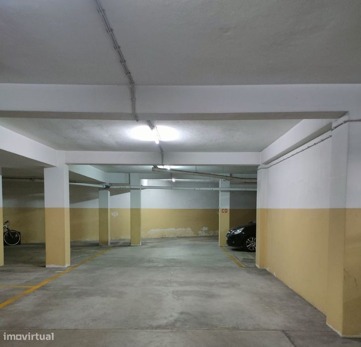 Disponível Lugar de Garagem - Centro de Gaia