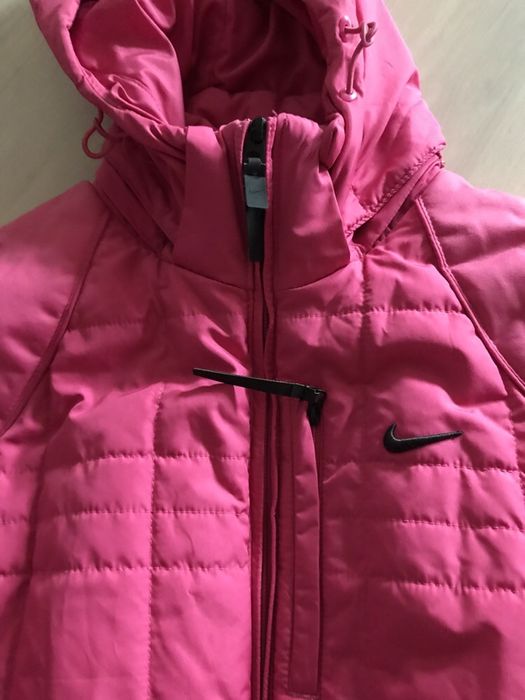 Nowa kurtka Nike, rozmiar 36