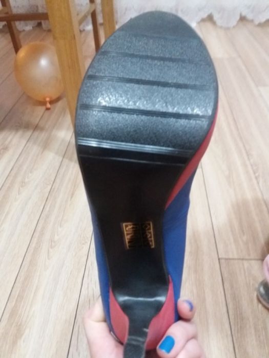 Nowe szpilki niebieskie roz. 40