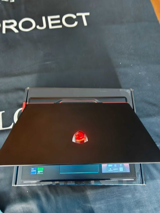 MSI Raider GE78 i9  17" Polegadas