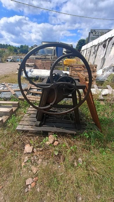 Ponadczasowa sieczkarnia ręczna