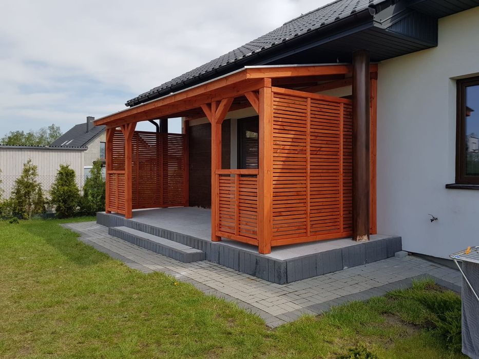 Zadaszenie tarasu, ruchome żaluzje drewniane