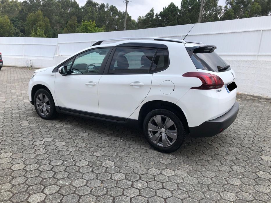 Peugeot 2008 1.5 BlueHDI Style 2019  Full extras — photo 3