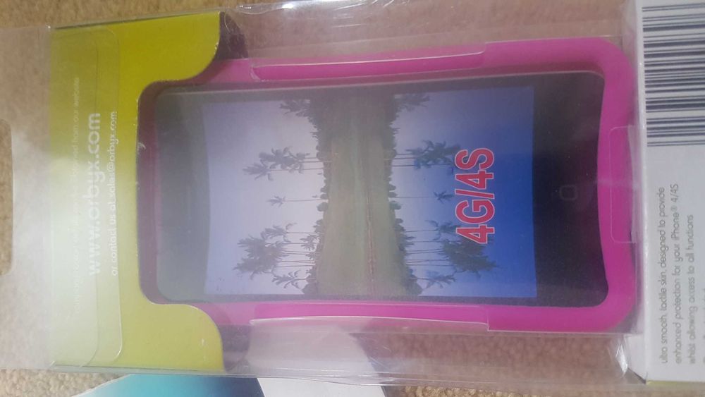 iPhone 4s telemóvel como novo com capas silicone novas e acessórios