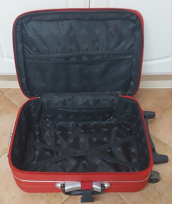 MALA DE VIAGEM DE CABINE COM CADEADO CÓDIGO.Arrumação,Casa,Quarto,Sala