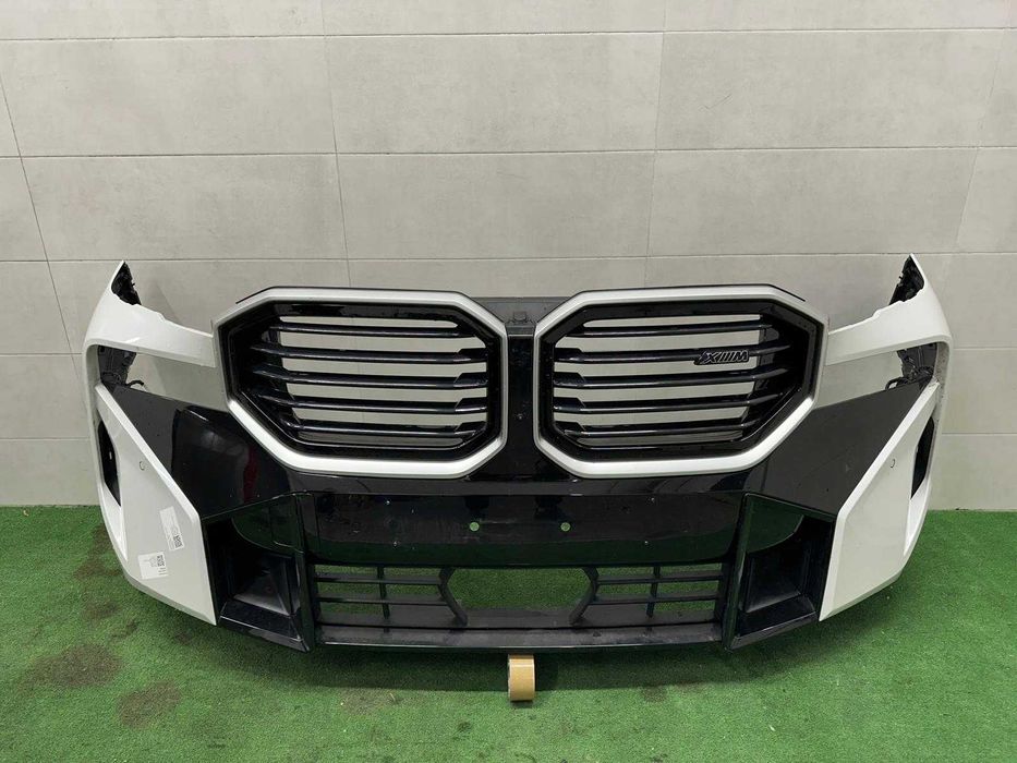 BMW XM G09 Бампер перед