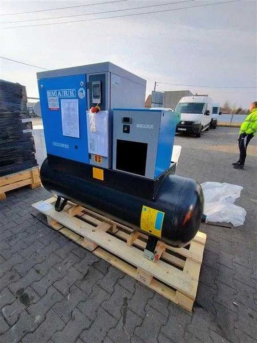 Гвинтовий компресор РОЗПРОДАЖ ЗІ СКЛАДУ, Промислові та домашні компресори