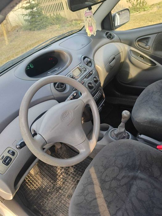 Toyota Yaris 2002 rok  175tys. przebieg