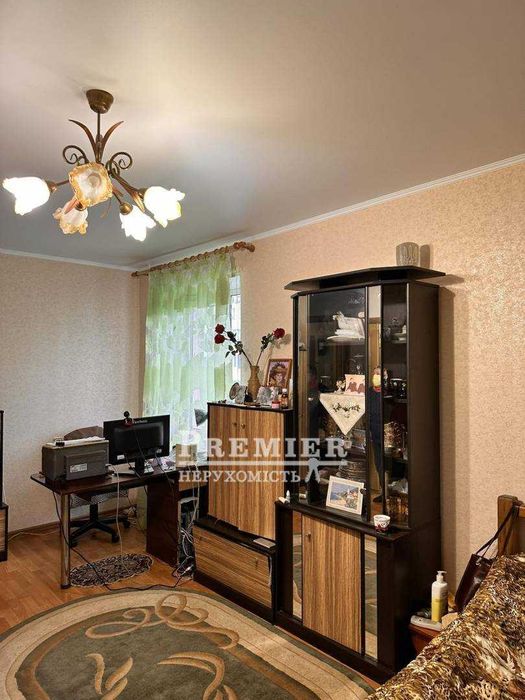 Продам 2-кімнатну квартиру на Марсельській