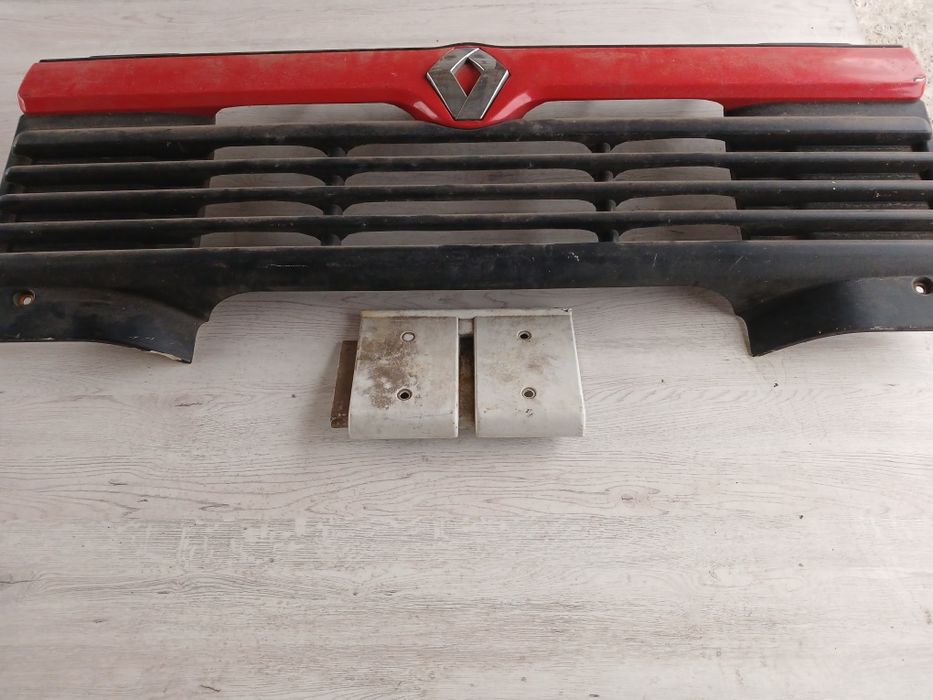 Передня решітка РЕНО Магнум, Євро 2.