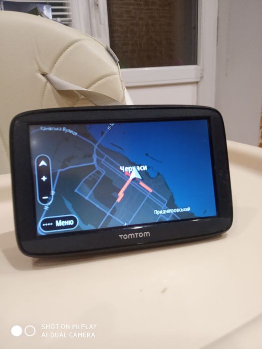 Крутий навігатор для вантажних авто TomTom via 52 (professional TIR)