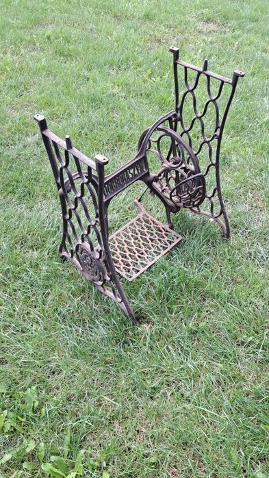 Nogi od maszyny do szycia